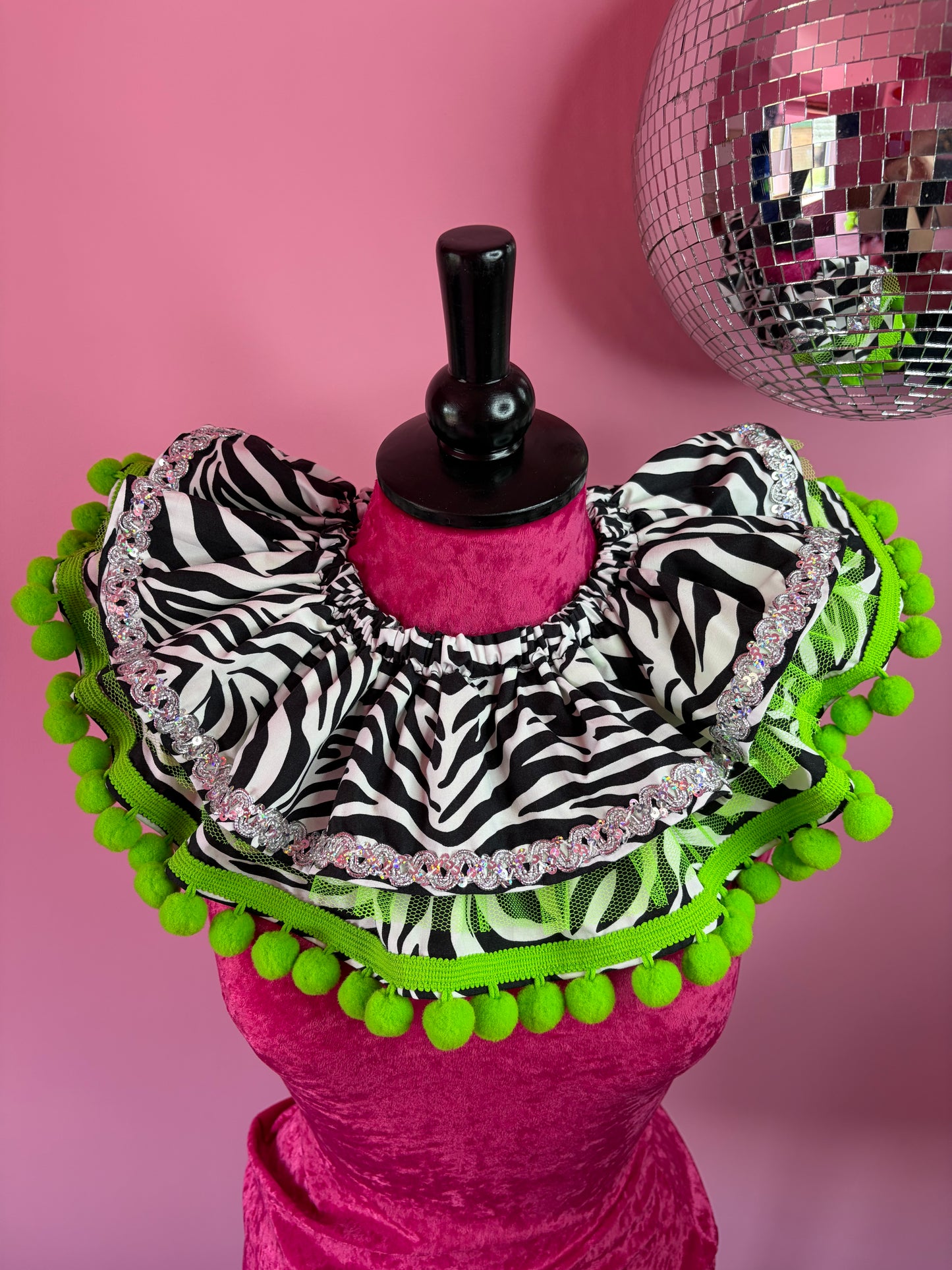 Hi-Vis Zebra Ruff