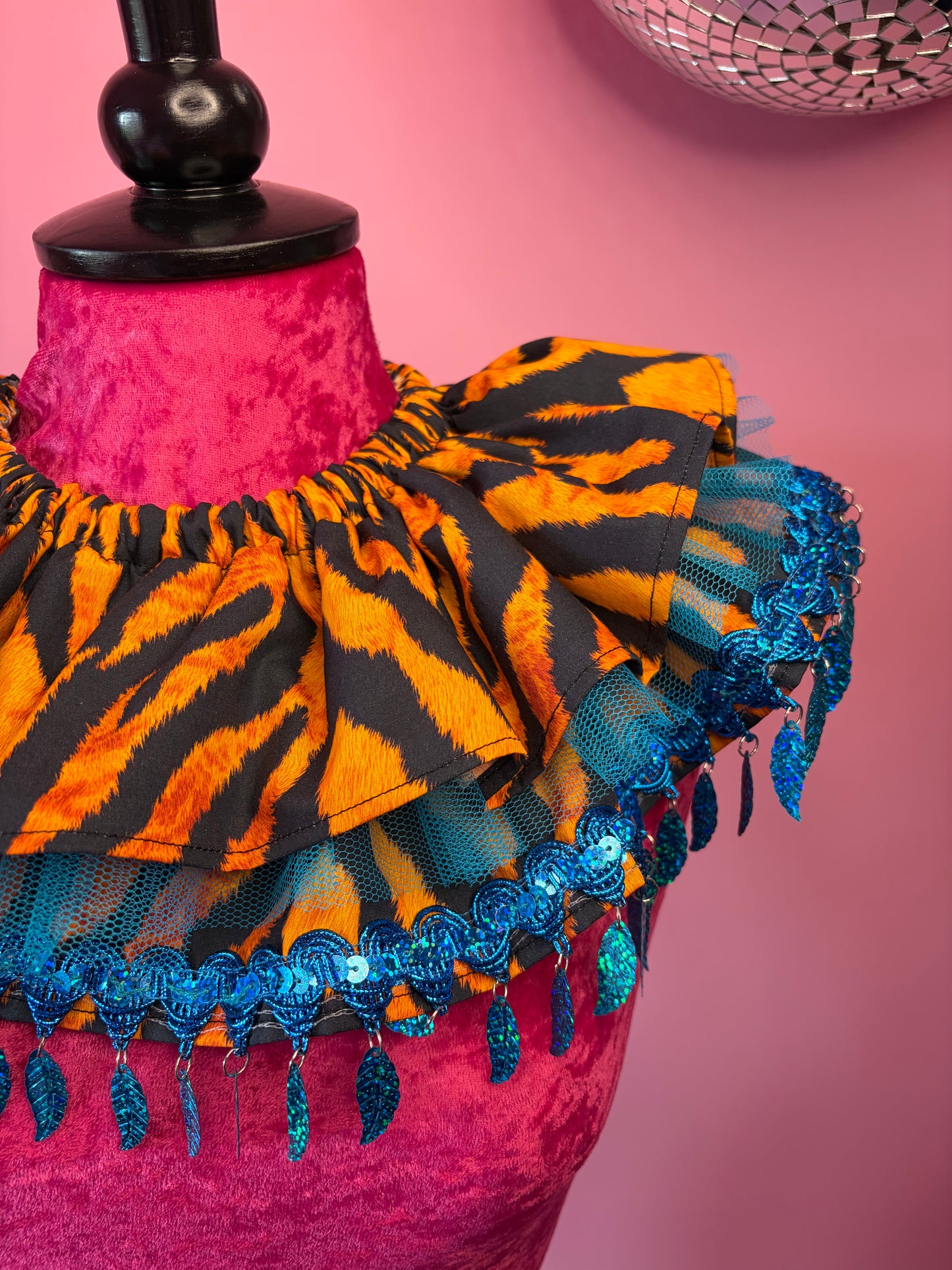 Turquoise Tiger Ruff